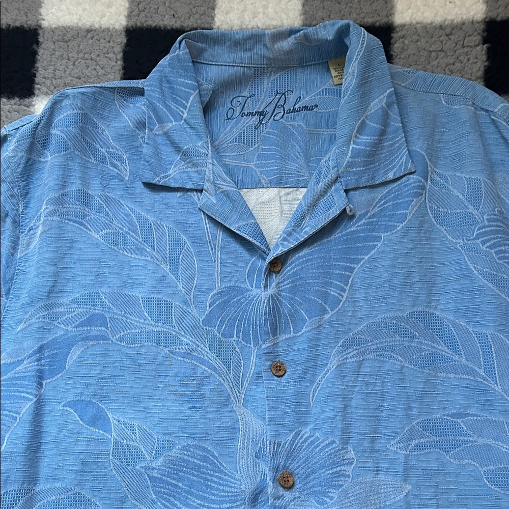 Tommy Bahama Light Blue Silk Shirt - Picture 2 of 4